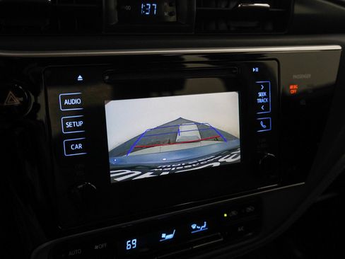 Used 2017 Toyota Corolla SE w/ Carpet Mat Package (TMS) FWD image 20
