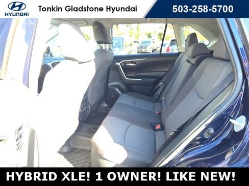 Used 2020 Toyota RAV4 XLE image 27