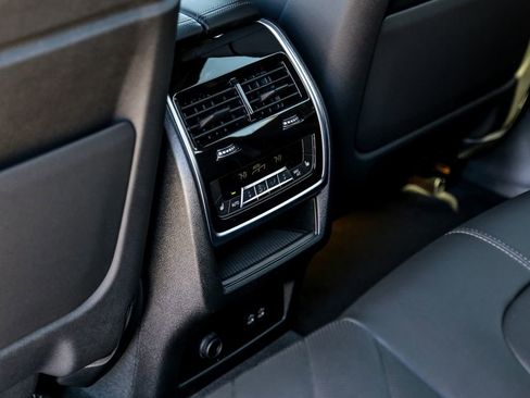 New 2026 BMW X5 xDrive40i w/ M Sport Package image 23