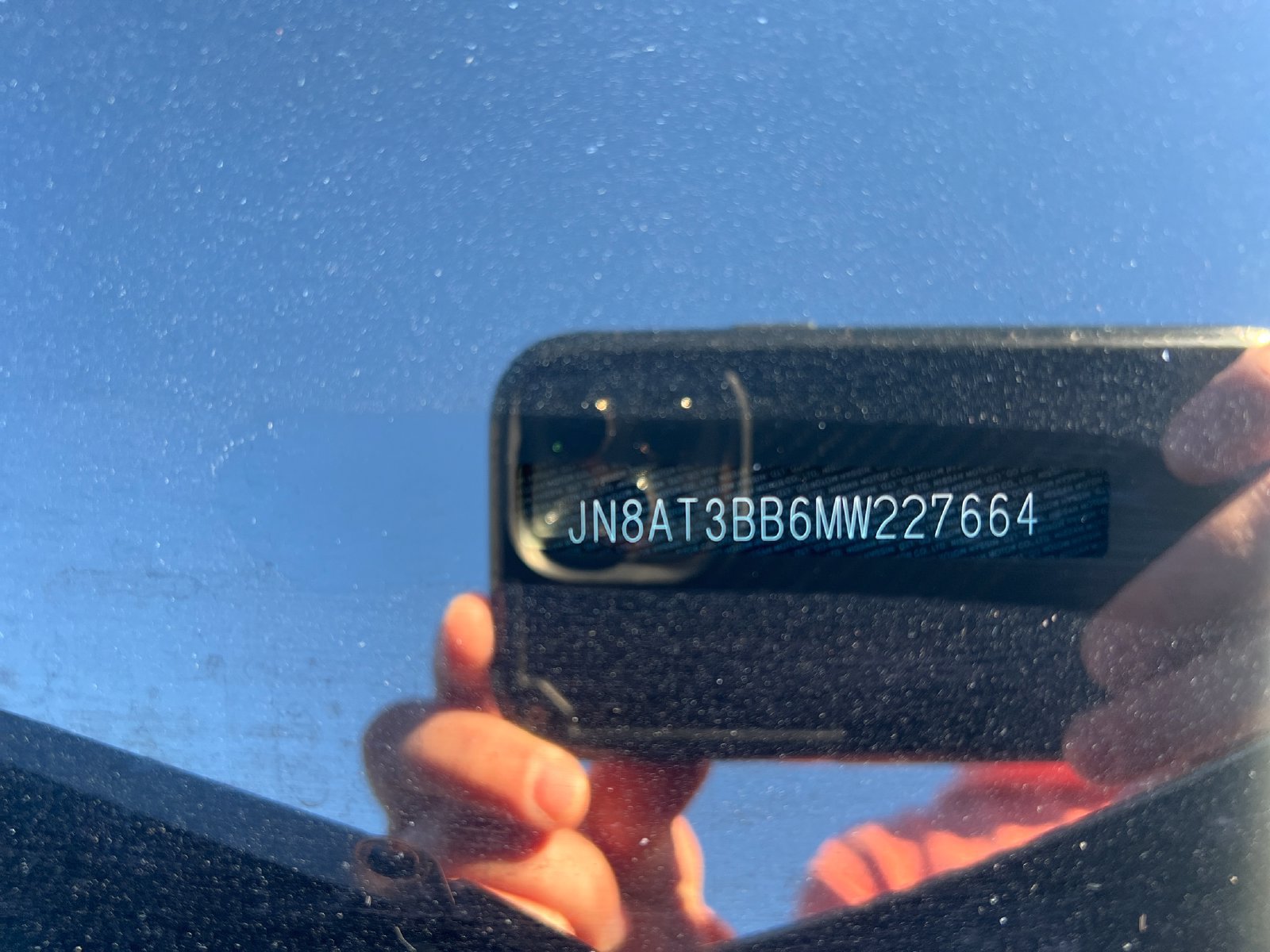Used 2021 Nissan Rogue SV AWD/4WD image 2