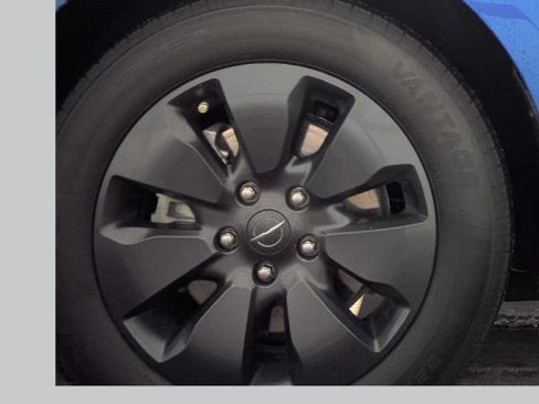 Used 2019 Chrysler Pacifica Limited w/ Advanced Safetytec Group FWD image 20