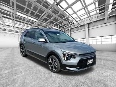 New 2025 Kia Niro EX Touring
