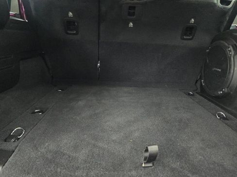 Used 2024 Jeep Wrangler Unlimited Rubicon AWD/4WD image 17