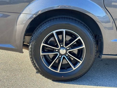 Used 2019 Dodge Grand Caravan SE image 34