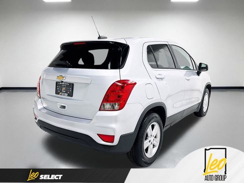 Used 2020 Chevrolet Trax LS w/ Tint and Cruise Package FWD image 8