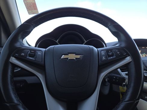 Used 2014 Chevrolet Cruze LT image 23
