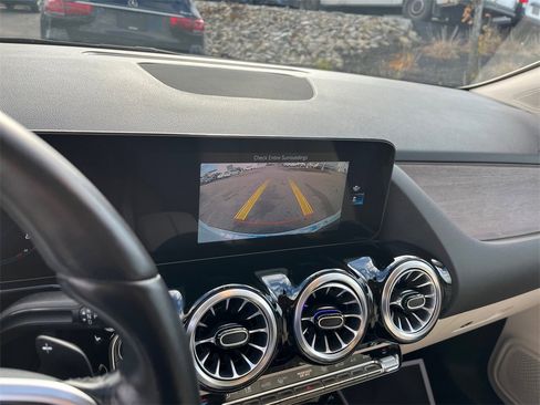 Certified 2022 Mercedes-Benz GLA 250 4MATIC image 23