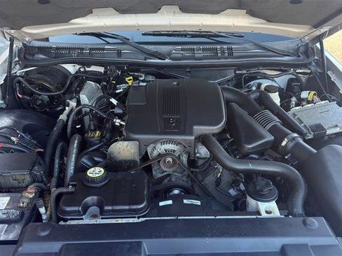 Used 2009 Mercury Grand Marquis LS RWD image 9