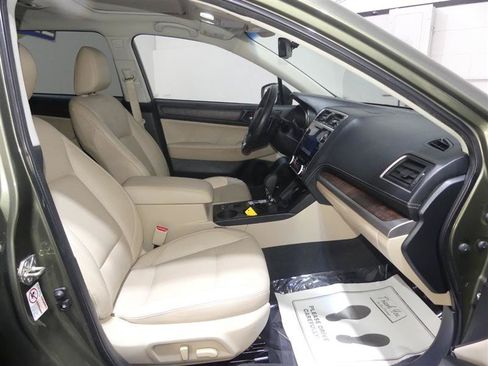 Used 2019 Subaru Outback 2.5i Limited w/ Popular Package #2 AWD/4WD image 23