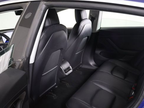 Used 2020 Tesla Model 3 Standard Range image 30