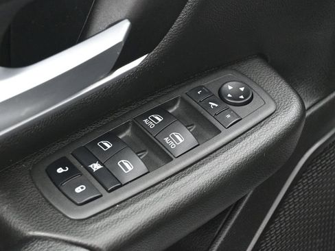 Used 2022 RAM 1500 Big Horn image 10