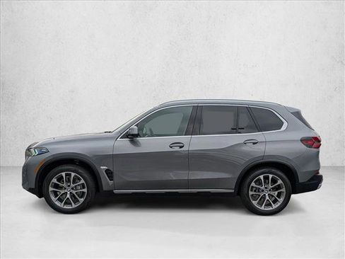 Used 2026 BMW X5 xDrive40i AWD/4WD image 5