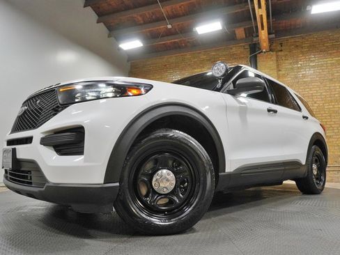 Used 2021 Ford Explorer 4WD Police Interceptor image 3