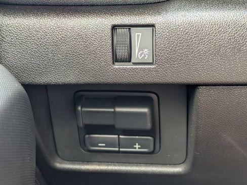 Used 2024 GMC Canyon Elevation w/ Convenience Package RWD image 23