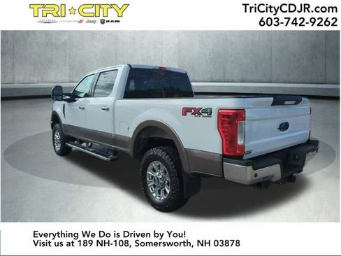 Used 2019 Ford F250 Lariat w/ Chrome Package image 3