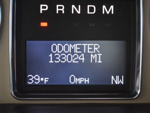 Used 2014 Cadillac Escalade Platinum image 13