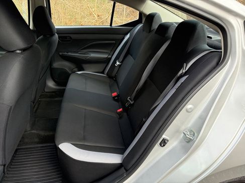 Used 2025 Nissan Versa S w/ Trunk Package image 14