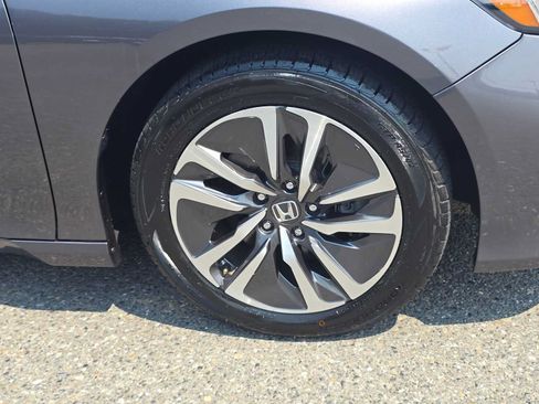 Used 2019 Honda Accord Touring image 9