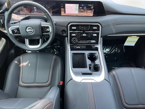 New 2026 Nissan Armada SL w/ Captain's Chari Seat Package AWD/4WD image 12