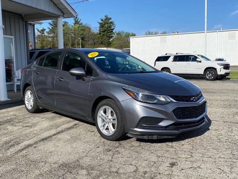 Used 2018 Chevrolet Cruze LT FWD image 6
