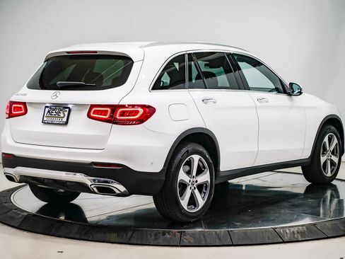 Used 2022 Mercedes-Benz GLC 300 image 4