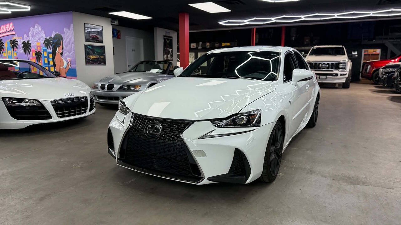 Used 2018 Lexus IS 300 F Sport w/ F Sport Package RWD image 1