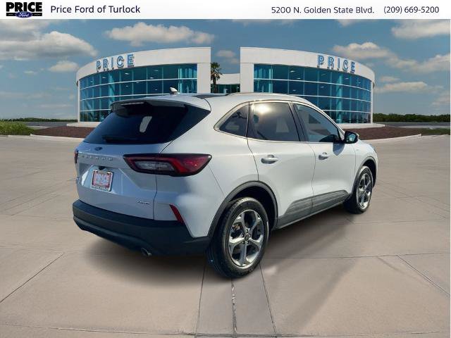 Certified 2025 Ford Escape ST-Line Select AWD/4WD image 5