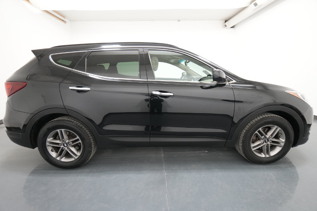 Used 2017 Hyundai Santa Fe Sport AWD/4WD image 9