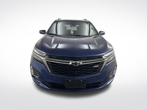 Used 2023 Chevrolet Equinox RS w/ RS Leather Package FWD image 3