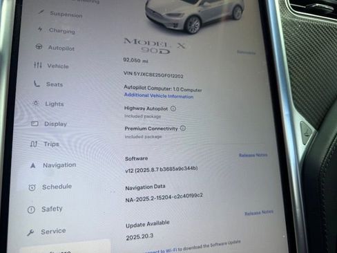 Used 2016 Tesla Model X 90D image 9