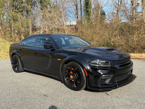 Used 2022 Dodge Charger Scat Pack image 4