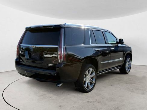 Used 2019 Cadillac Escalade Premium Luxury AWD/4WD image 5