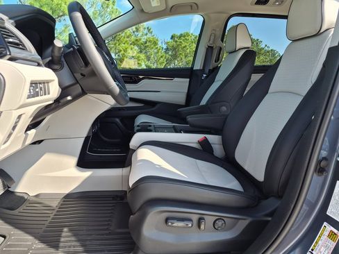 New 2026 Honda Odyssey Elite image 14