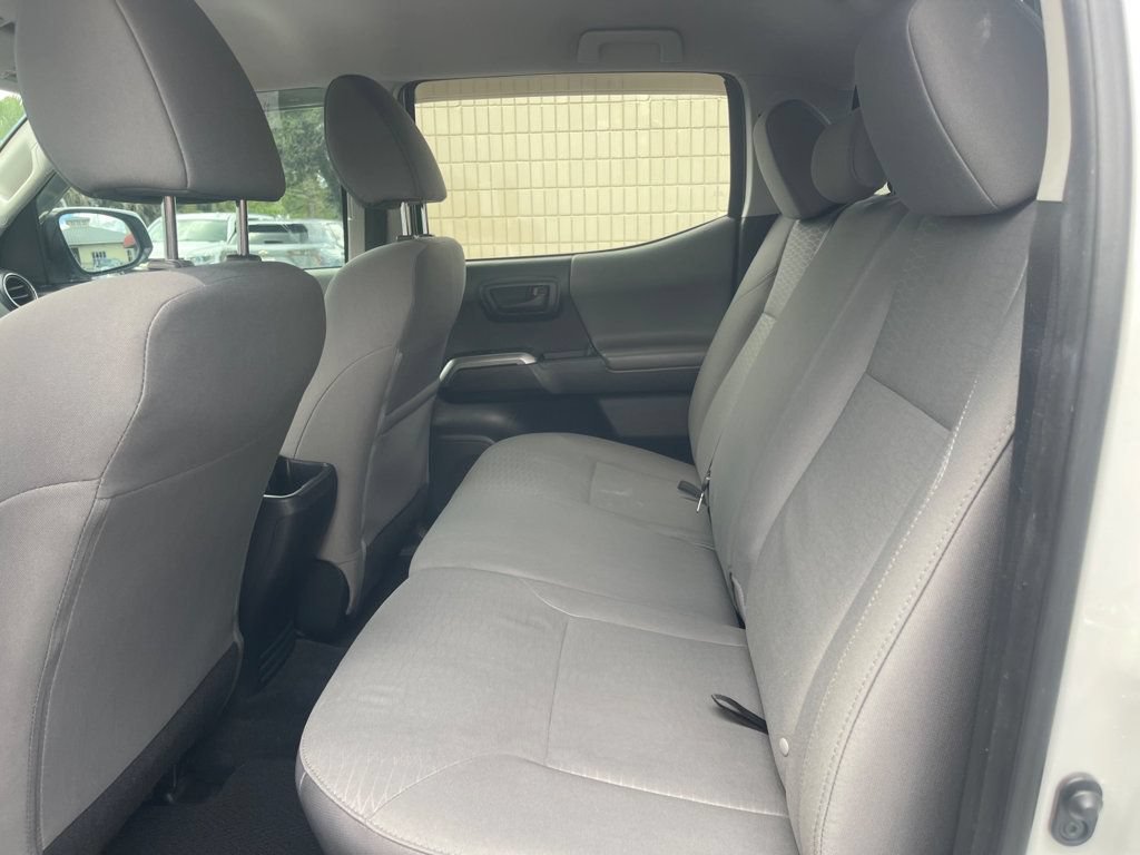 Used 2017 Toyota Tacoma SR5 w/ Tow Package RWD image 13