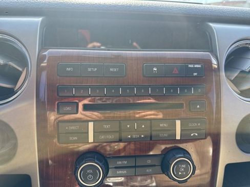 Used 2010 Ford F150 Lariat image 8