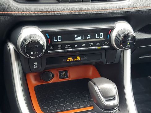 Used 2023 Toyota RAV4 Adventure image 29