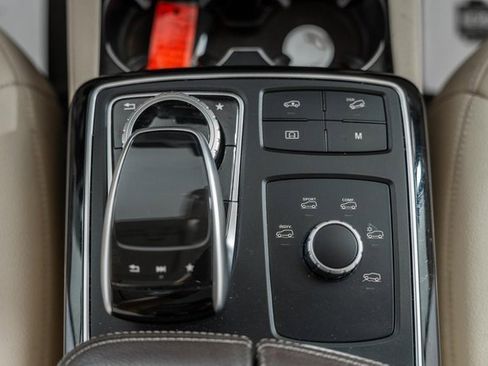 Used 2017 Mercedes-Benz GLS 450 4MATIC image 29