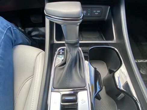 Used 2025 Hyundai Santa Cruz Limited AWD/4WD image 24