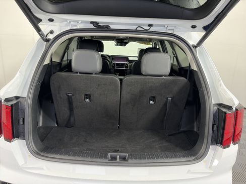 Certified 2023 Kia Sorento SX AWD/4WD image 15