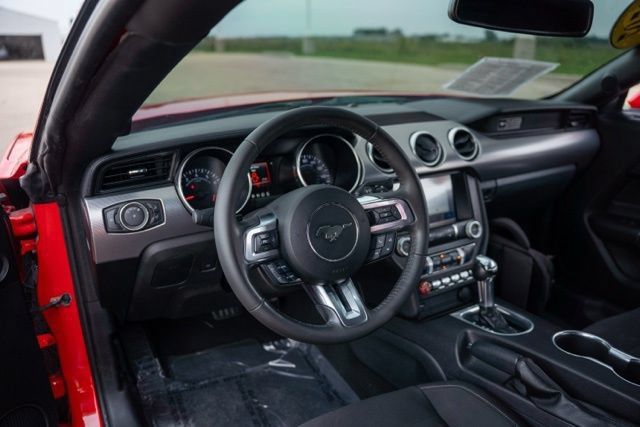 Used 2020 Ford Mustang GT RWD image 14