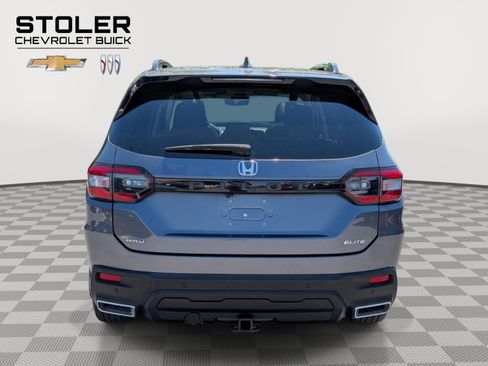 Used 2023 Honda Pilot Elite image 4