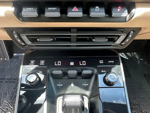 Certified 2022 Porsche 911 Carrera 4S AWD/4WD image 30