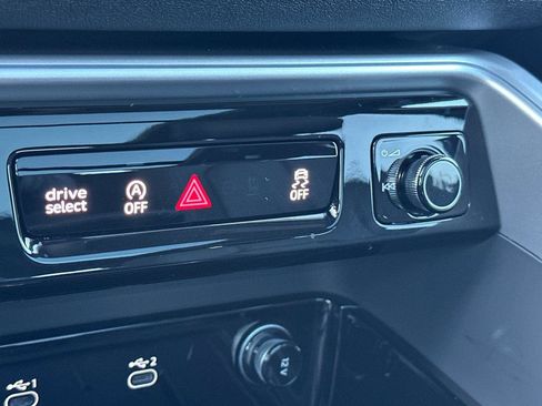 Certified 2025 Audi Q5 Premium Plus w/ Premium Plus image 21