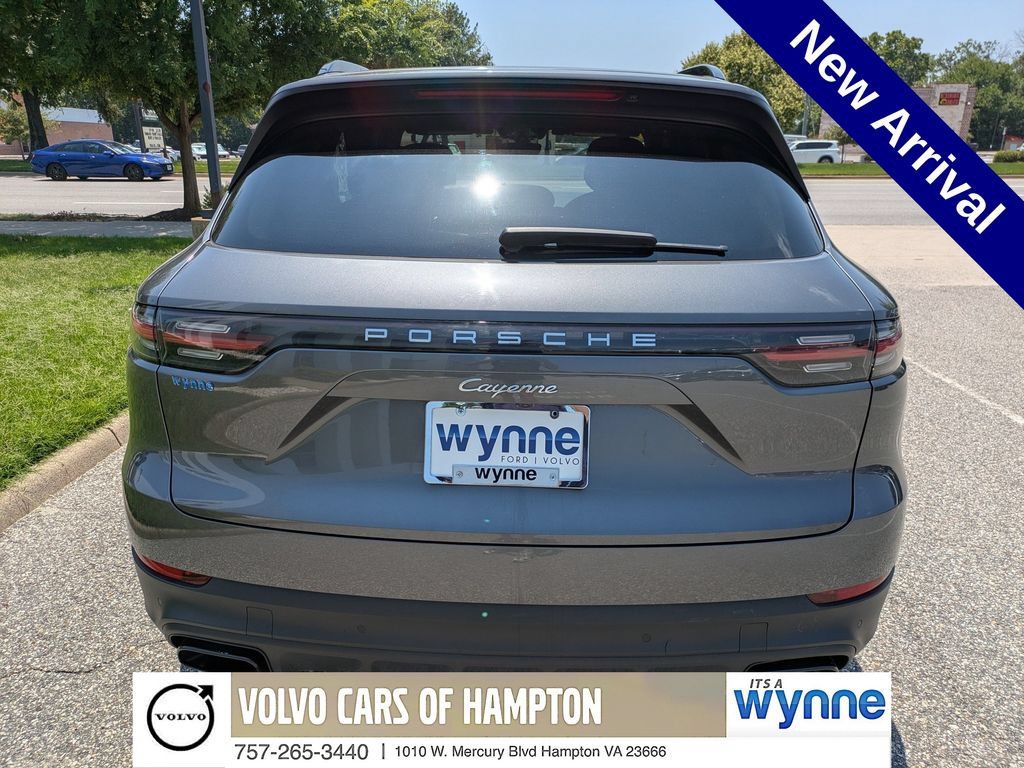 Used 2019 Porsche Cayenne AWD/4WD image 5