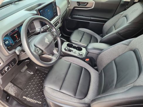 Used 2025 Ford Bronco Sport Big Bend w/ Black Appearance Package AWD/4WD image 2