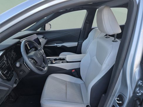 Used 2023 Lexus RX 350 Premium Plus w/ Cold Area Package FWD image 12