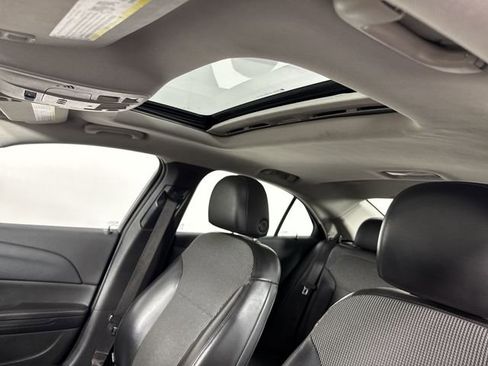 Used 2014 Chevrolet Malibu LT image 19