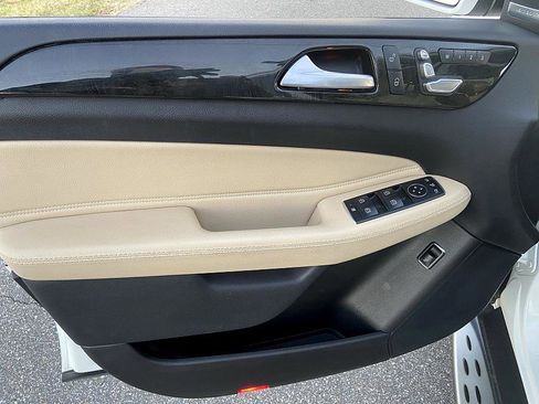 Used 2018 Mercedes-Benz GLS 450 GLS 450 image 9