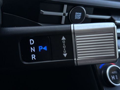 Certified 2025 Hyundai Santa Fe SEL image 22