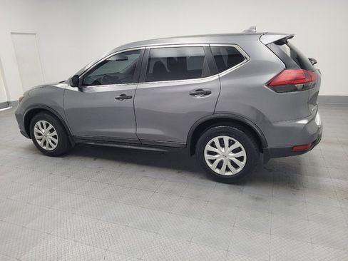 Used 2018 Nissan Rogue S image 3